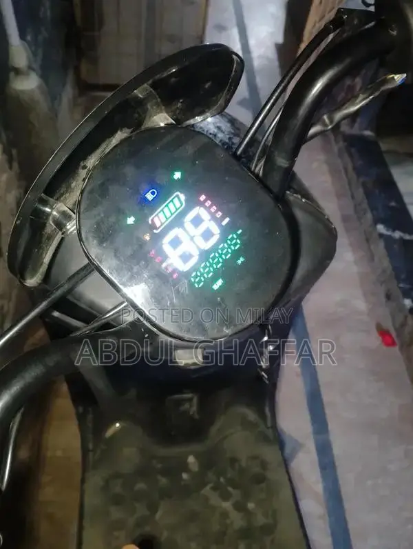 Cherry Electric Bike - Urban Commuter Model with Long Range