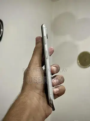 Apple iPhone XS Max 64GB White Smartphone