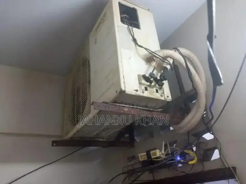 Sanyo Inner and Kenwood Outer Split Air Conditioner