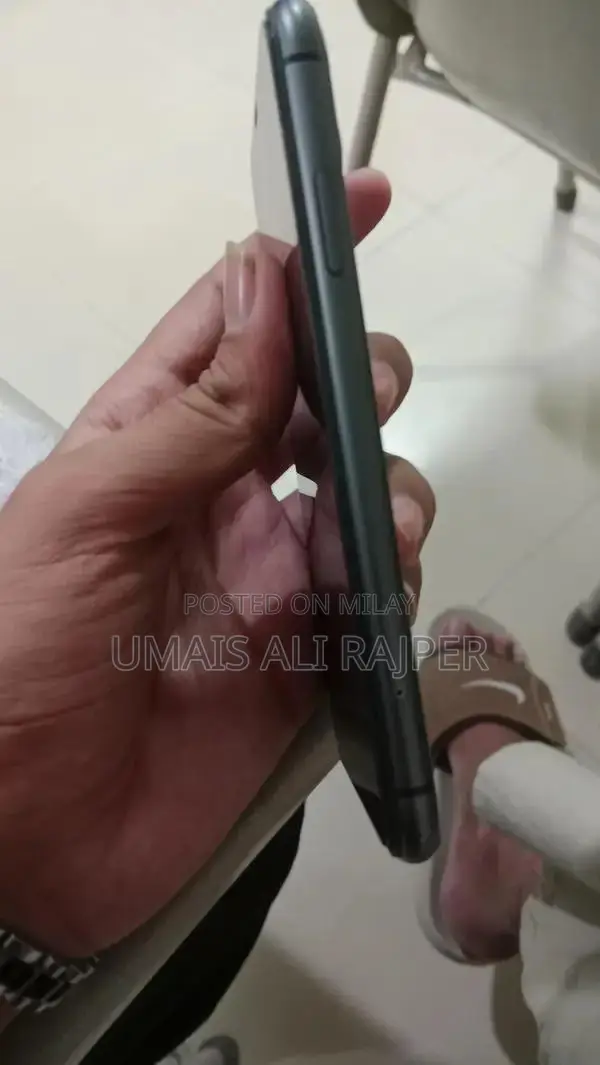 iPhone 11 64GB Smartphone with High Battery Life