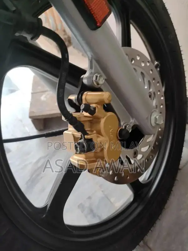 Honda CG 150 Motorcycle with CBS Breaking System and LED Lights