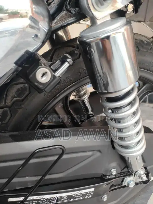 Honda CG 150 Motorcycle with CBS Breaking System and LED Lights