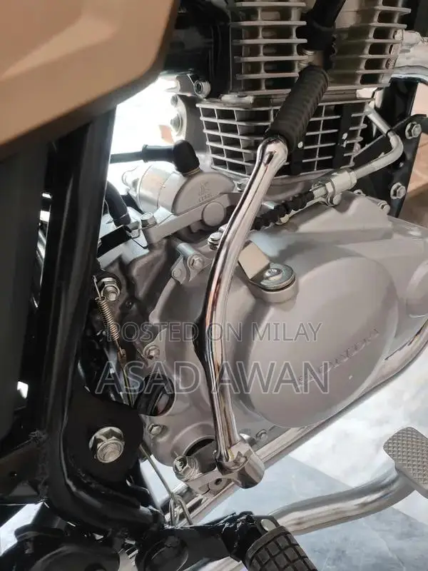 Honda CG 150 Motorcycle with CBS Breaking System and LED Lights