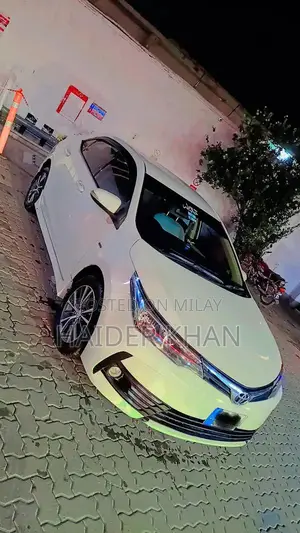 Photo - Toyota Corolla Altis 1.6 Automatic Sedan