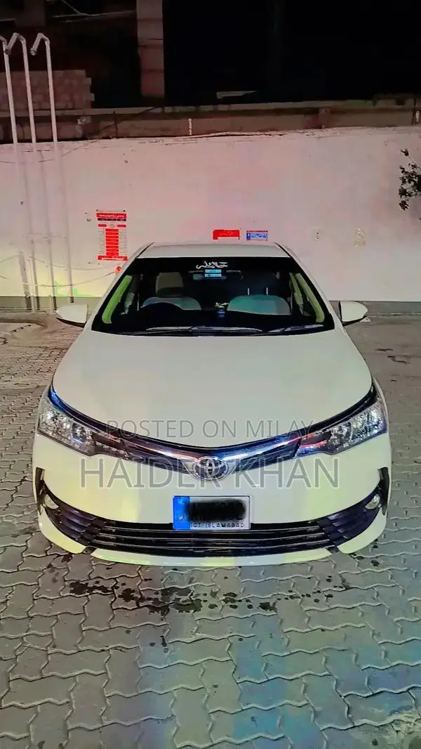 Toyota Corolla Altis 1.6 Automatic Sedan