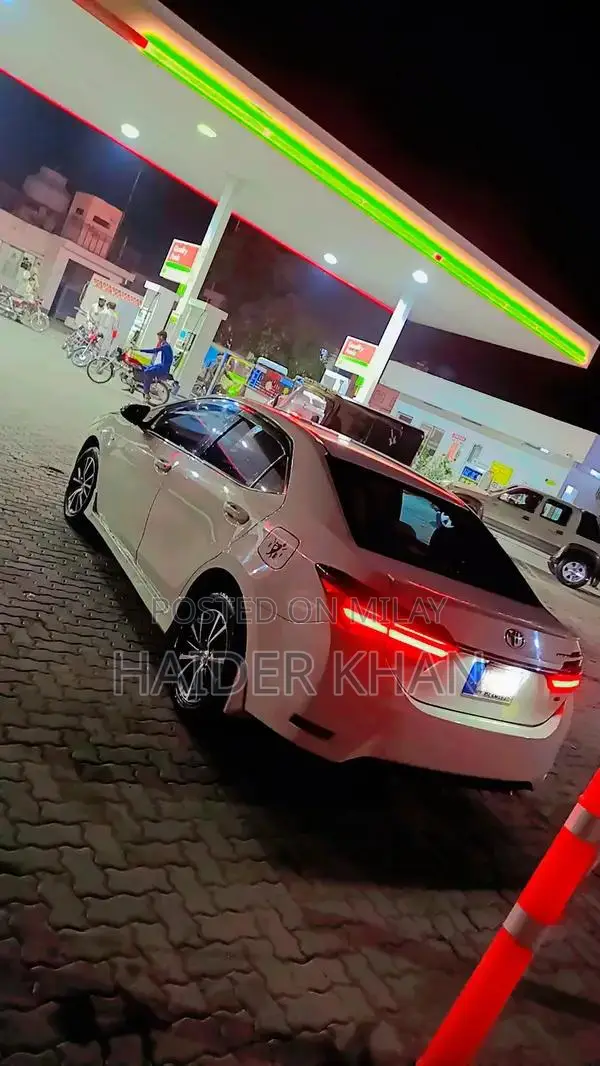 Toyota Corolla Altis 1.6 Automatic Sedan