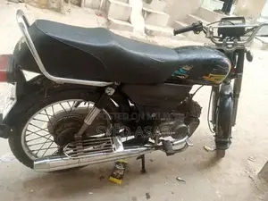 Super Power 2020 Motorcycle with Powerful Engine