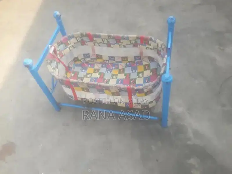 Kids Outdoor Play Equipment in Excellent Condition