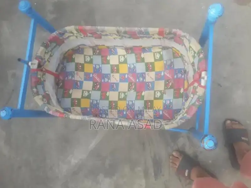 Kids Outdoor Play Equipment in Excellent Condition