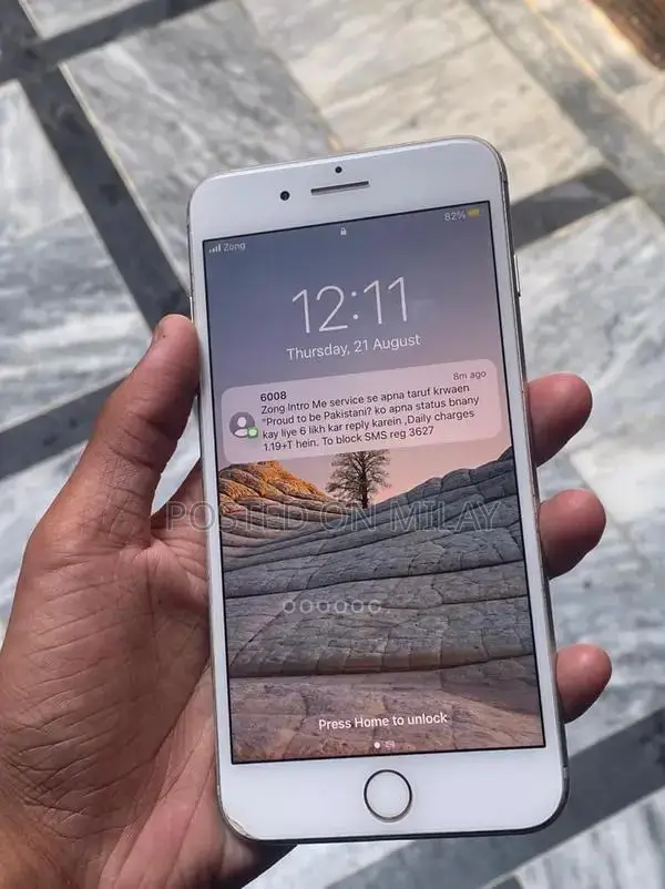 iPhone 7 Plus Chromebook Compatible Smartphone