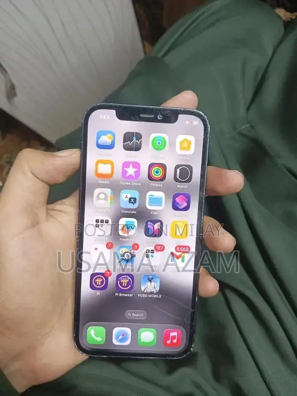 iPhone 12 64GB Smartphone with Minor Wear