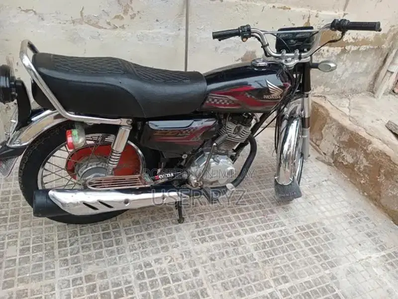 Honda 125cc Motorcycle 2024 Model - First Owner
