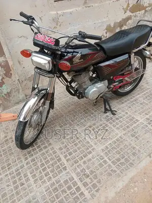 Honda 125cc Motorcycle 2024 Model - First Owner