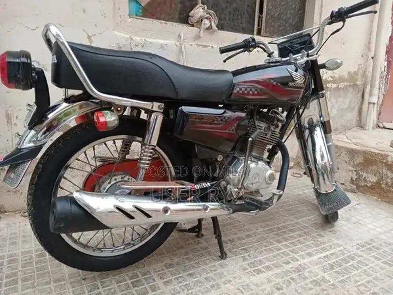 Honda 125cc Motorcycle 2024 Model - First Owner