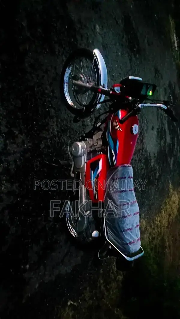 Honda 125 Two-Wheeler Motorcycle - Low Mileage Excellent Condition