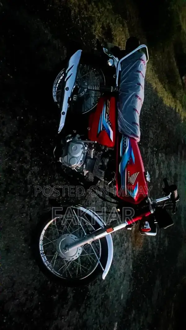 Honda 125 Two-Wheeler Motorcycle - Low Mileage Excellent Condition