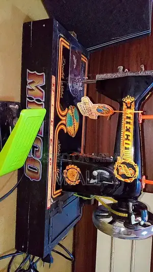 Photo - Compact Electronic Sewing Machine - High Performance