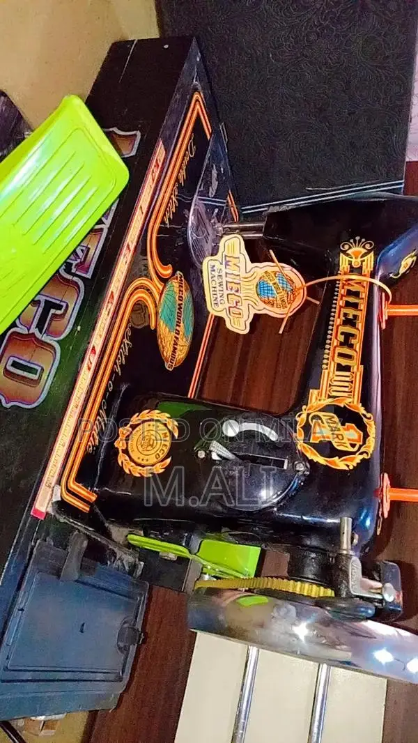 Compact Electronic Sewing Machine - High Performance