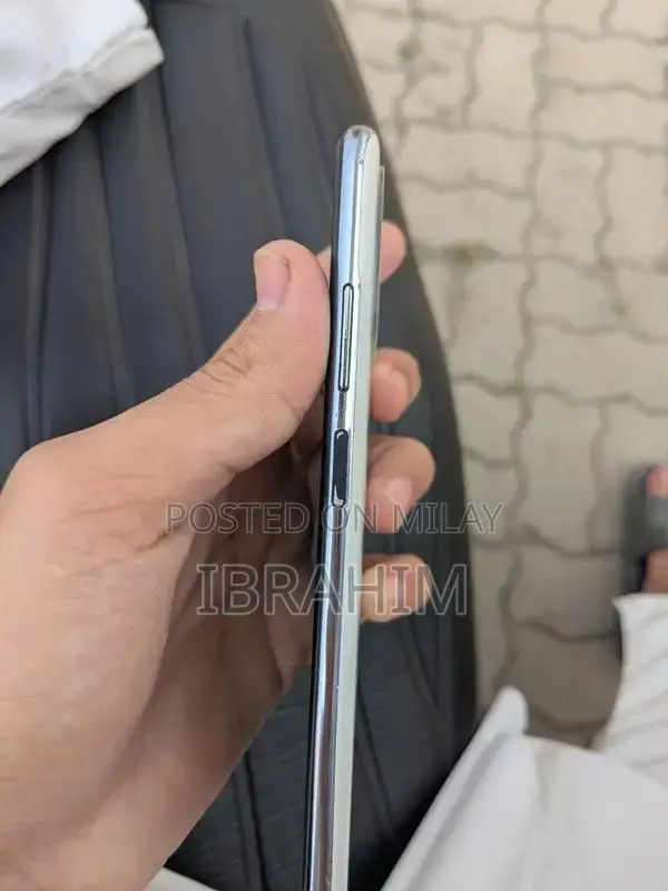 4+2/128 Smartphone with Large Storage and Dual Configuration