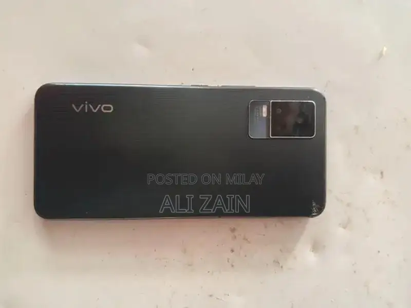 Compact Mobile Device with Basic Functionality