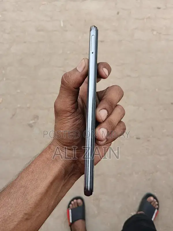 Compact Mobile Device with Basic Functionality