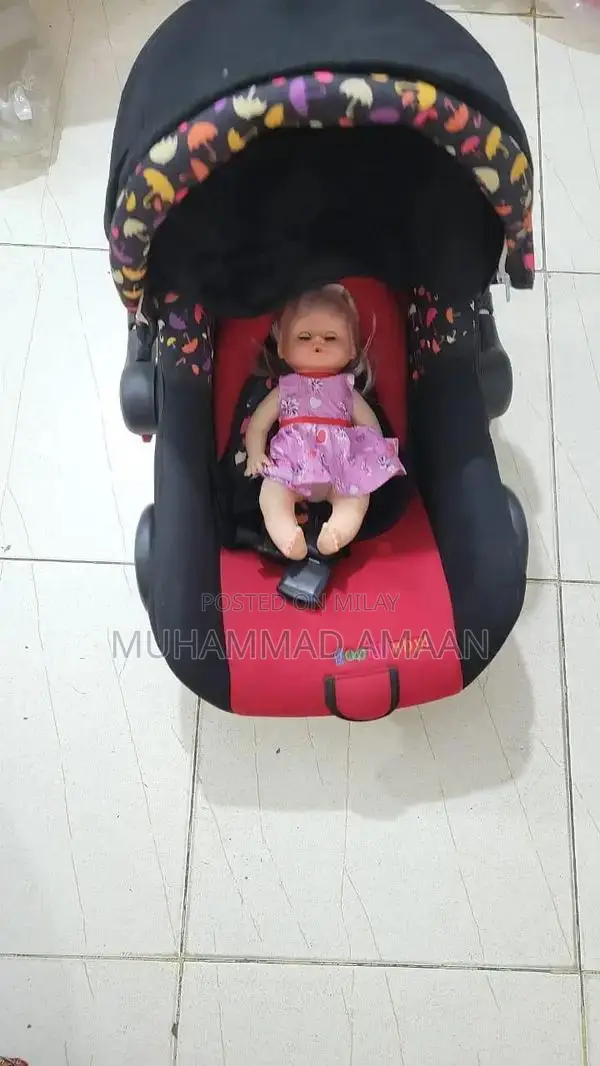 GoodBaby Multifunction Baby Carrycot - Rocking Chair & Infant Seat