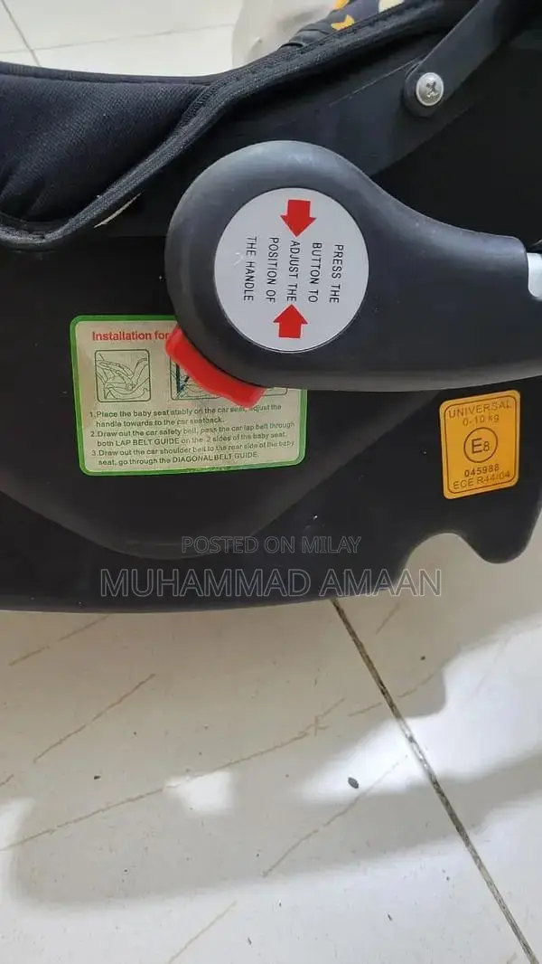 GoodBaby Multifunction Baby Carrycot - Rocking Chair & Infant Seat