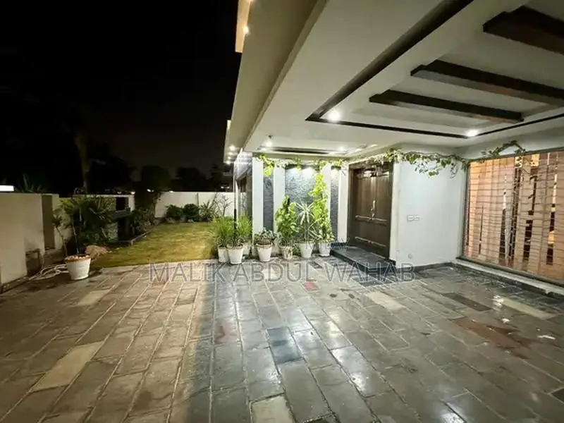 Fully Furnished One Kanal House for Short-Term Rental