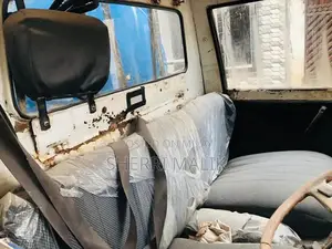 Classic 1983 Suzuki Pickup Truck - Vintage Collectible Vehicle