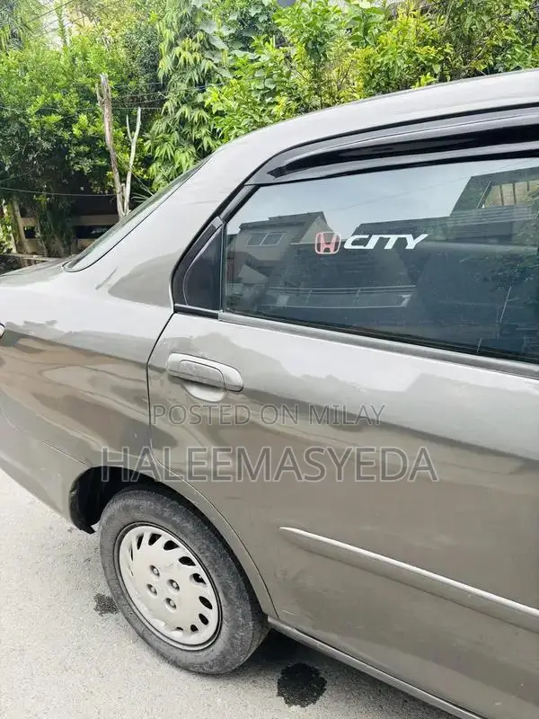 Honda City IDSI 1.3L Sedan - 2006 Manual Transmission Model