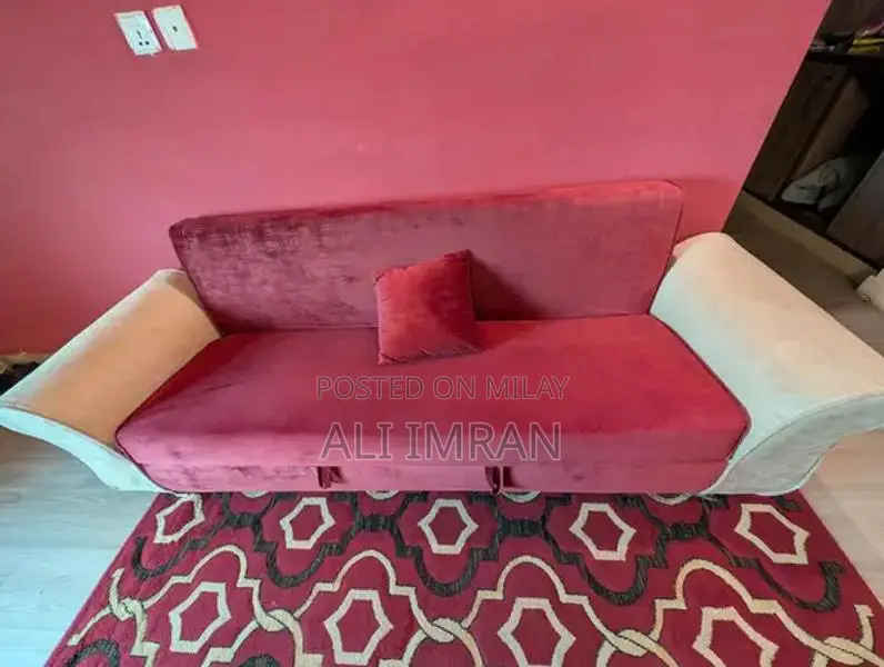 MoltyHome Convertible Sofa Bed with Moltyfoam Cushioning