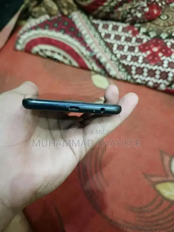 Samsung Galaxy J7 Max Smartphone Full Set with Original Box