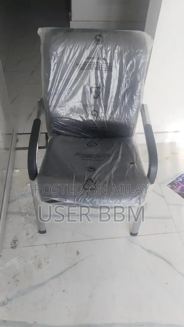 Office Furniture Set with Table and Rolling Chair