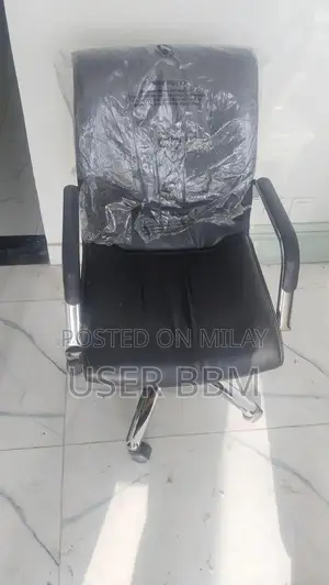 Office Furniture Set with Table and Rolling Chair