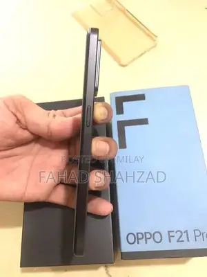 Mid-Range Smartphone with Ample Storage and Complete Package