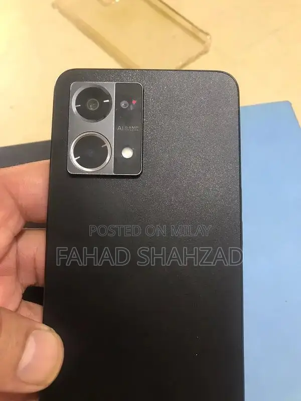 Mid-Range Smartphone with Ample Storage and Complete Package