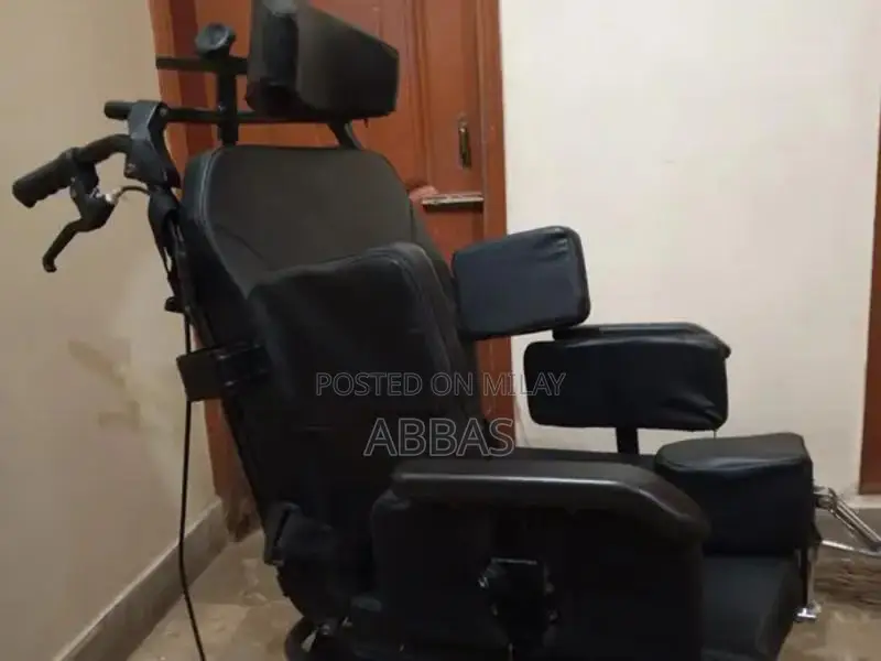 Comfortable Manual Wheelchair with Reclining Option for Enhanced Mobil