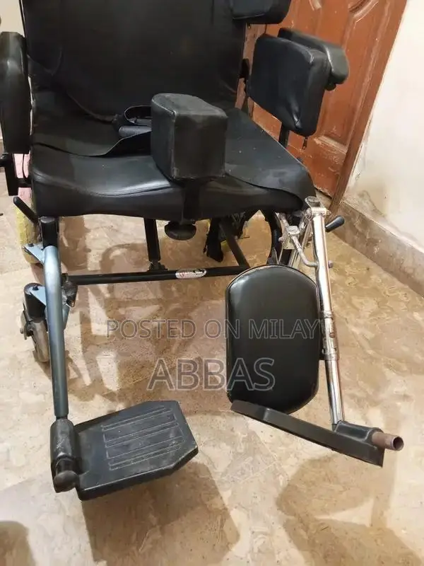 Comfortable Manual Wheelchair with Reclining Option for Enhanced Mobil