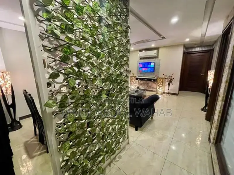 Luxury 2-Bedroom Furnished Apartment with Family-Friendly Amenities