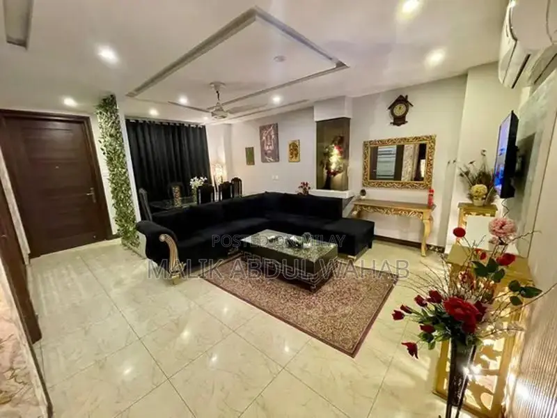 Luxury 2-Bedroom Furnished Apartment with Family-Friendly Amenities