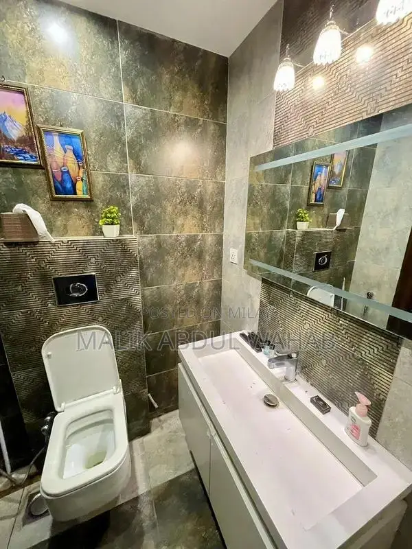 Luxury 2-Bedroom Furnished Apartment with Family-Friendly Amenities