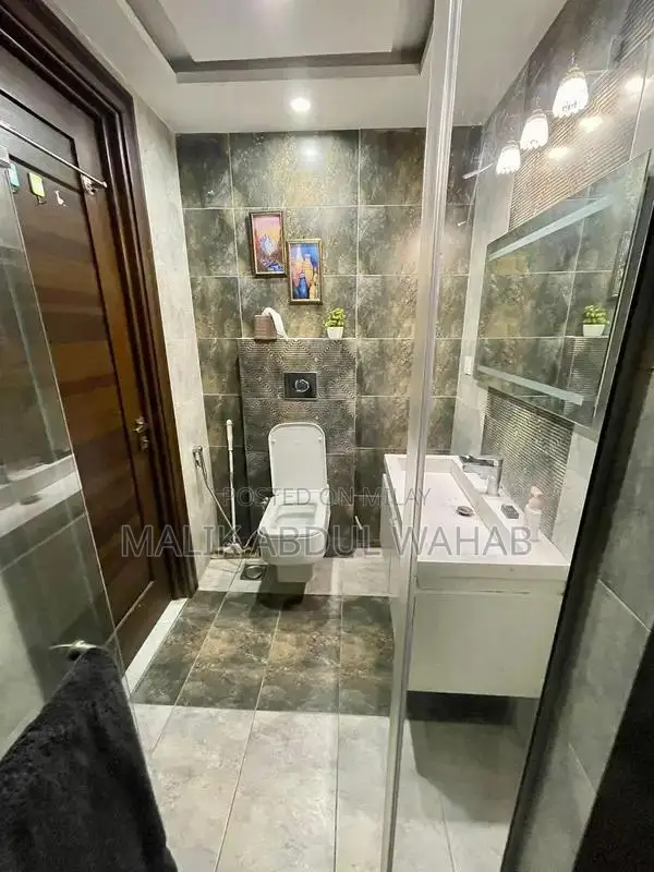 Luxury 2-Bedroom Furnished Apartment with Family-Friendly Amenities