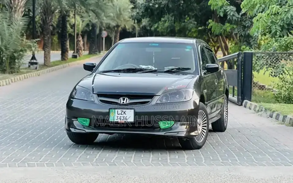 Honda Civic EXi 2005 Sedan - Well-Maintained Home Used Vehicle