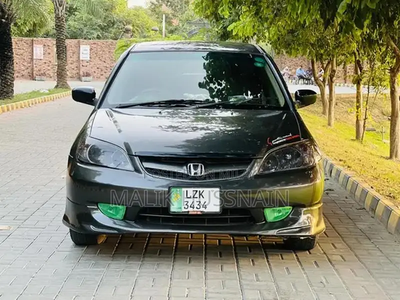 Honda Civic EXi 2005 Sedan - Well-Maintained Home Used Vehicle