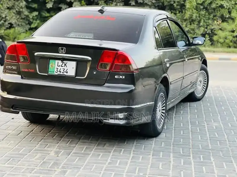 Honda Civic EXi 2005 Sedan - Well-Maintained Home Used Vehicle