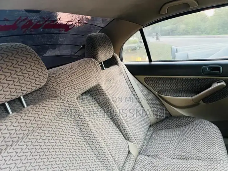 Honda Civic EXi 2005 Sedan - Well-Maintained Home Used Vehicle