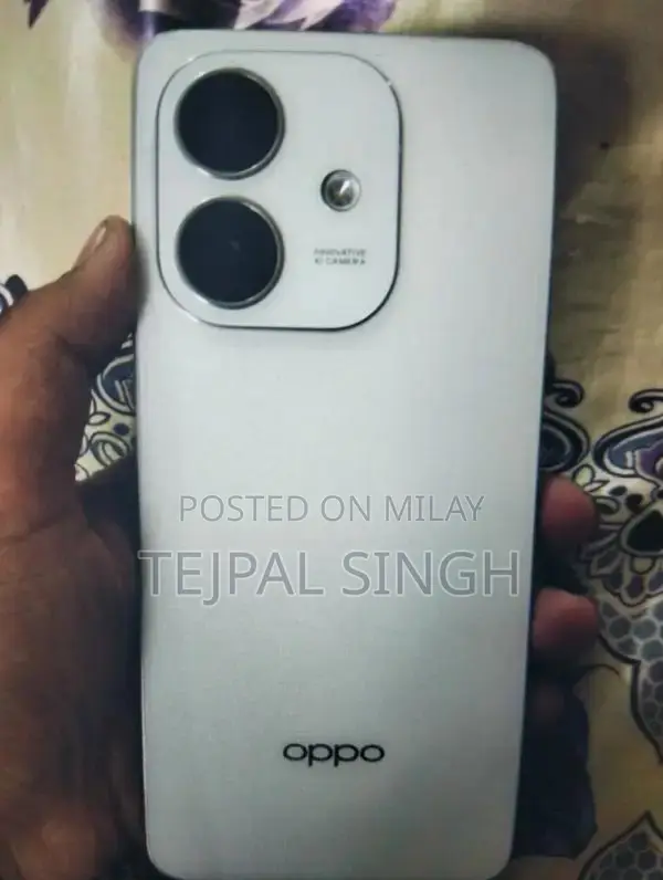 High-Performance Smartphone with Advanced Camera Technology