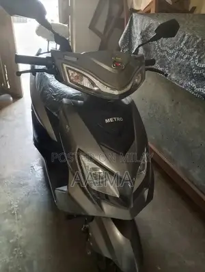 Photo - Metro Thrill Electric Scooty 2025 Model