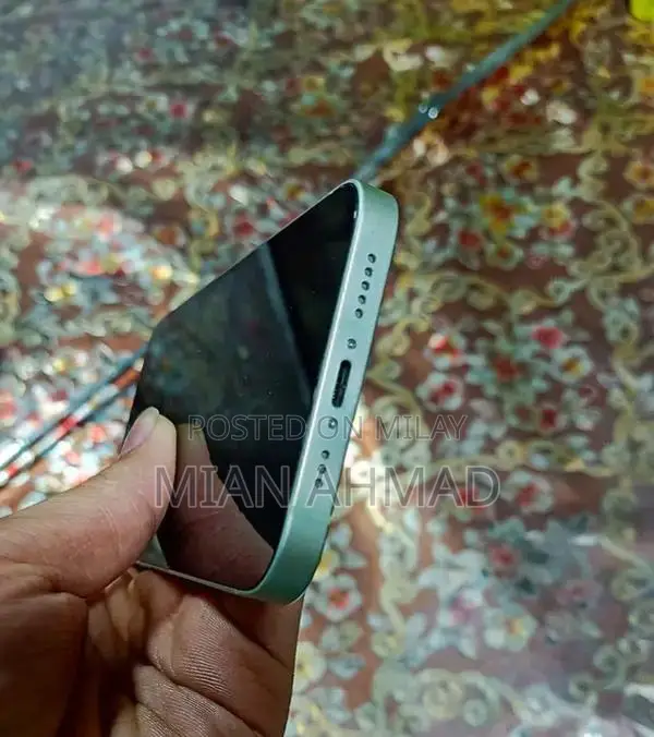 Unlocked iPhone with Original Panel and True Tone