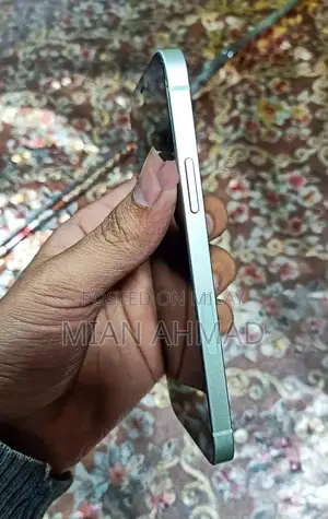 Unlocked iPhone with Original Panel and True Tone